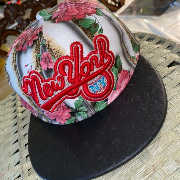 NEW YORK SNAPBACK/LEATHER CDMX IMPORT - Picture 1 of 4